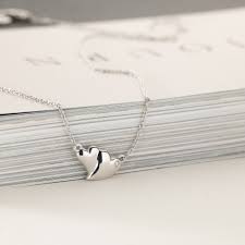 The Emotional Resonance of Lab-Created Diamond Necklaces