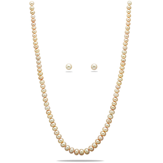 The Emotional Resonance of Long Pearl Necklaces