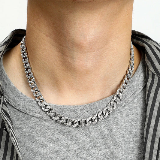 The Timeless Appeal of Guys Chain Necklaces