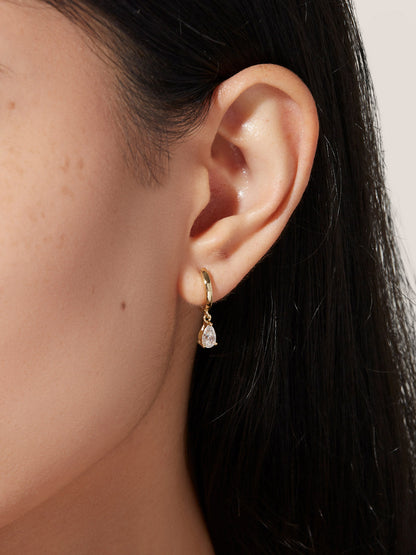 Delicate Drop Earrings - Emme