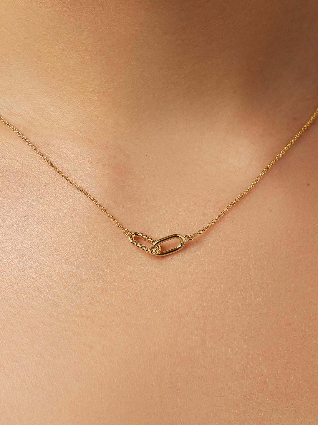 Gold Pendant Necklace - Juniper