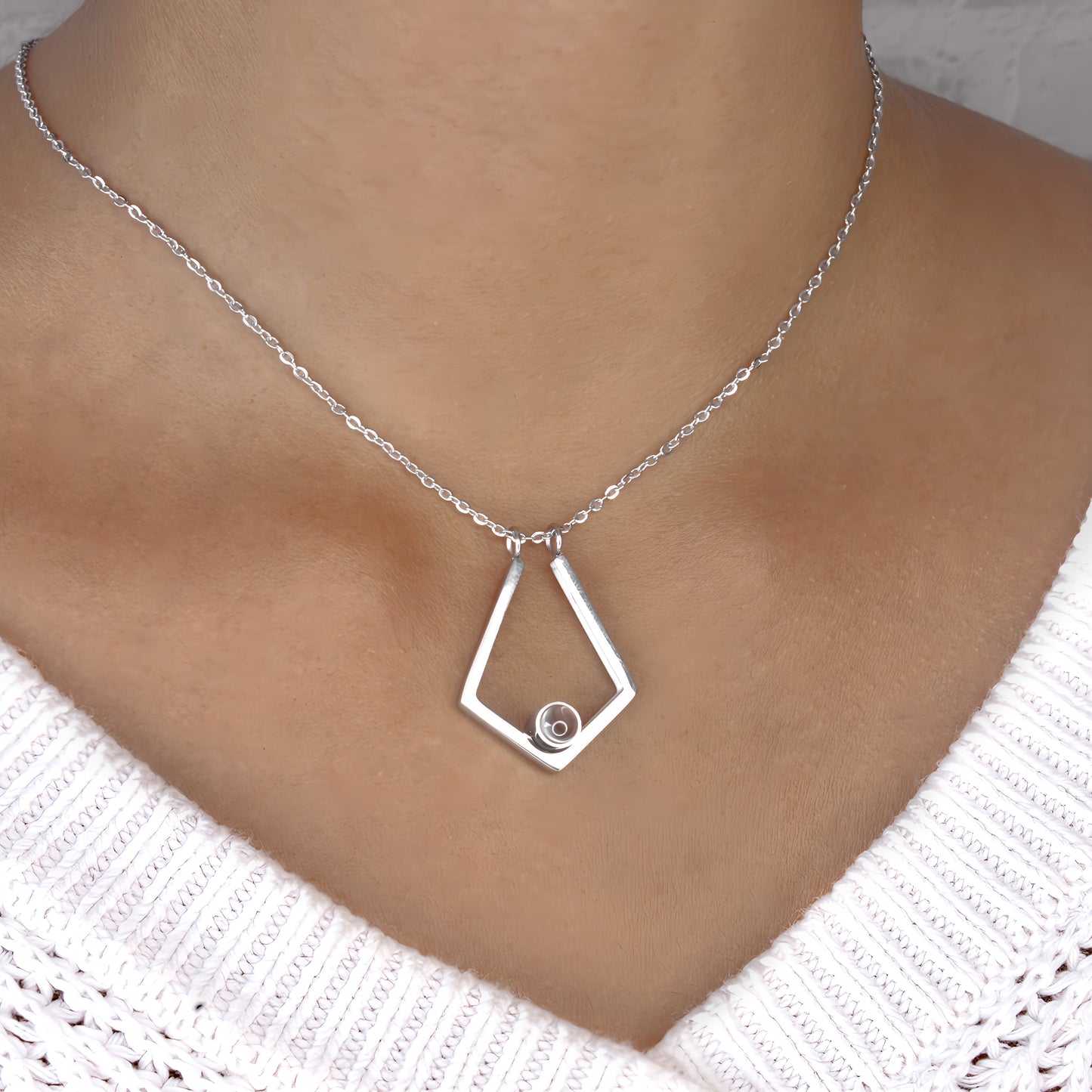 Special Pendant Projection Necklace