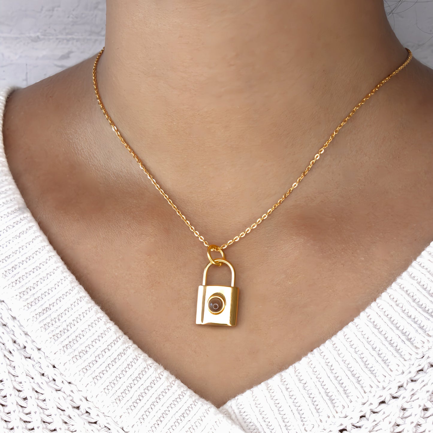 Padlock Pendant Projection Necklace