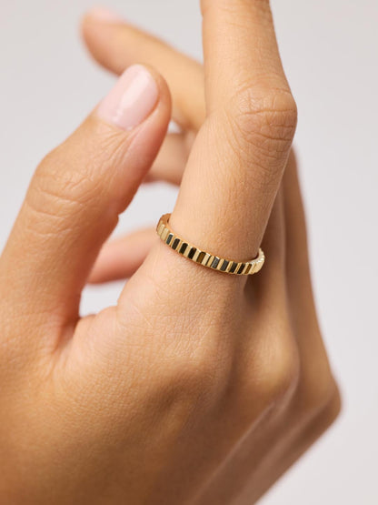 Solid Yellow Gold - Slim Nova Ring