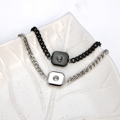 Square Pendant Projection Bracelet