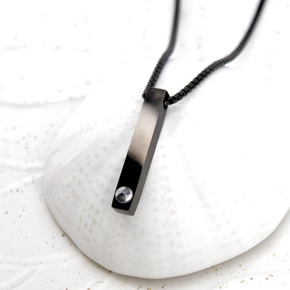 Pillar Projection Necklace