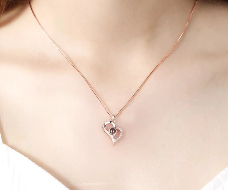 Heart Necklace with Picture Projection Necklace Jumping Heart