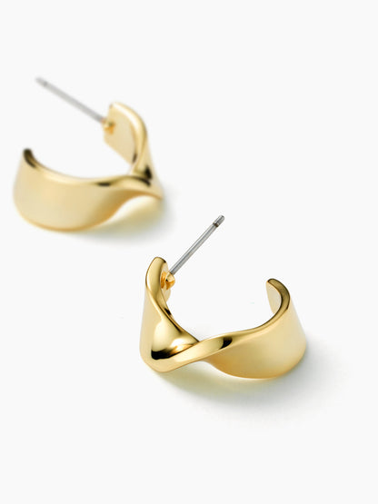 Small Gold Hoop Earrings - Beyla