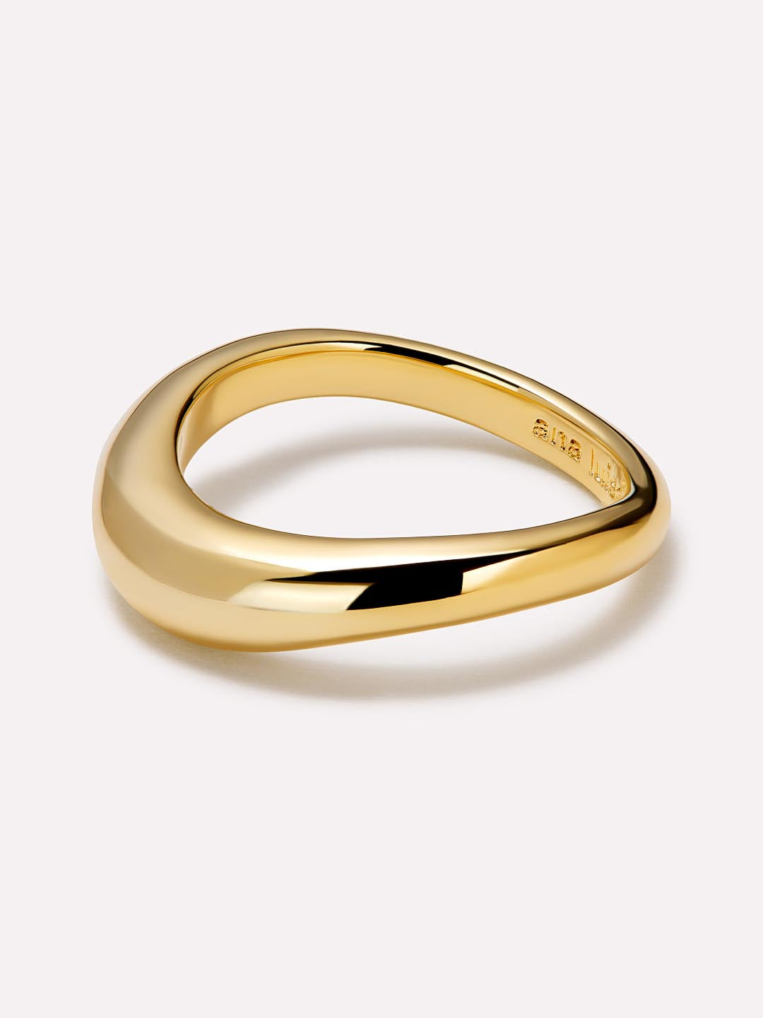 Gold Band Ring - Stevie