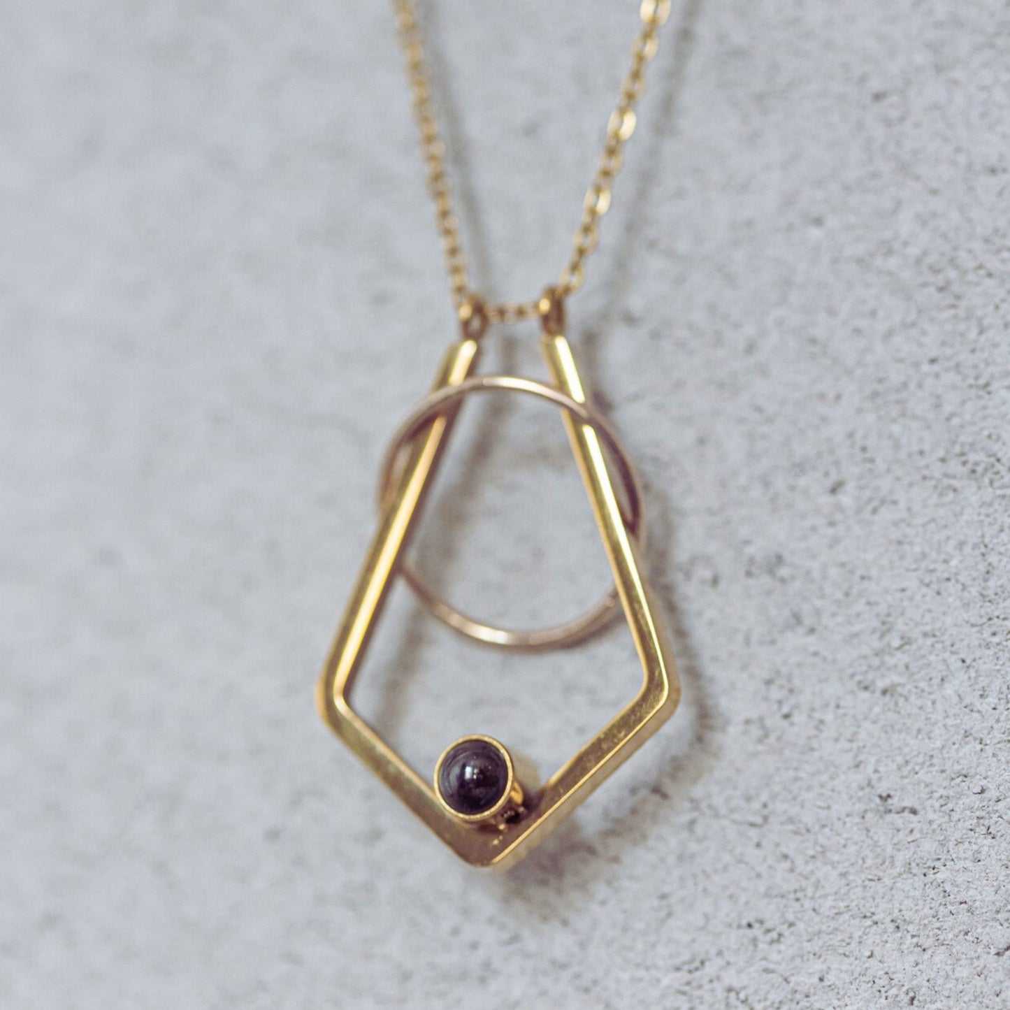 Ring holder projection necklace