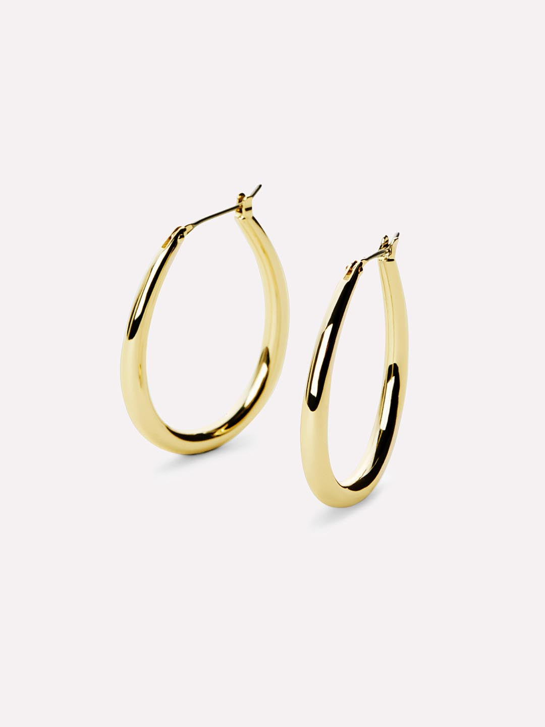 Gold Hoop Earrings - Cuidado