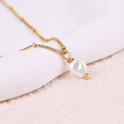 Fresh Water Pearl Pendant Necklace