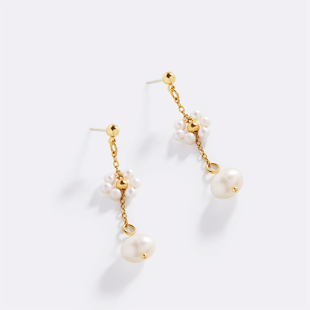 Marguerite Pearl Earrings