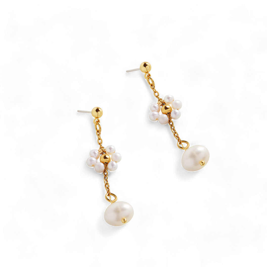 Marguerite Pearl Earrings