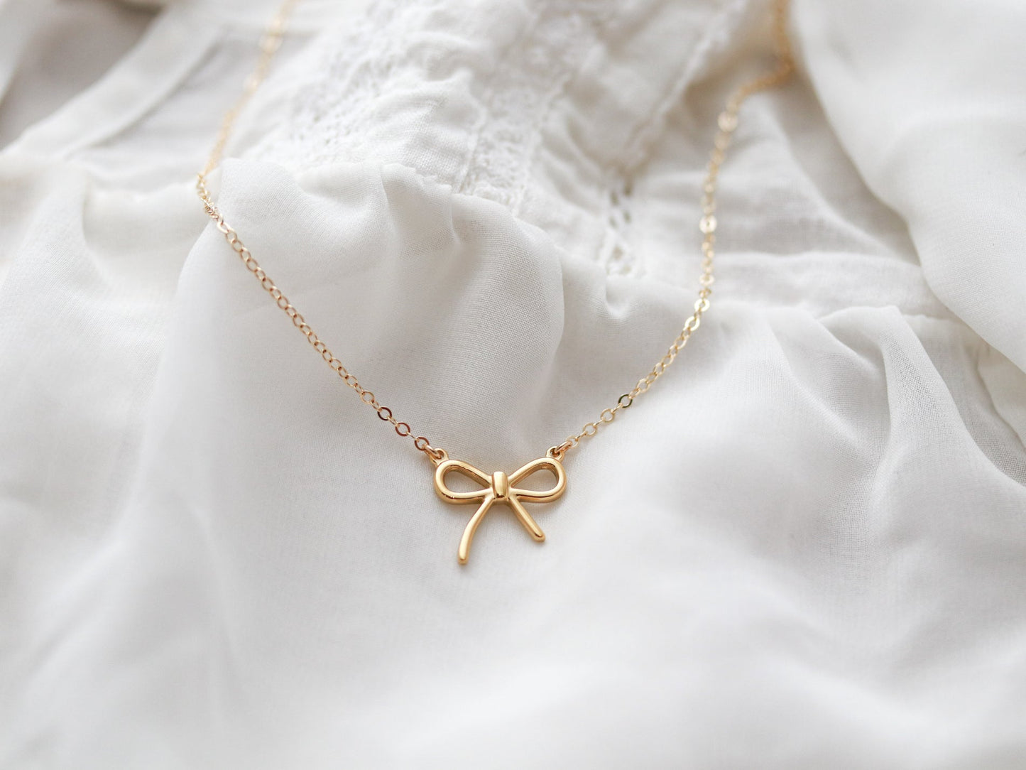 Dainty Bow Necklace