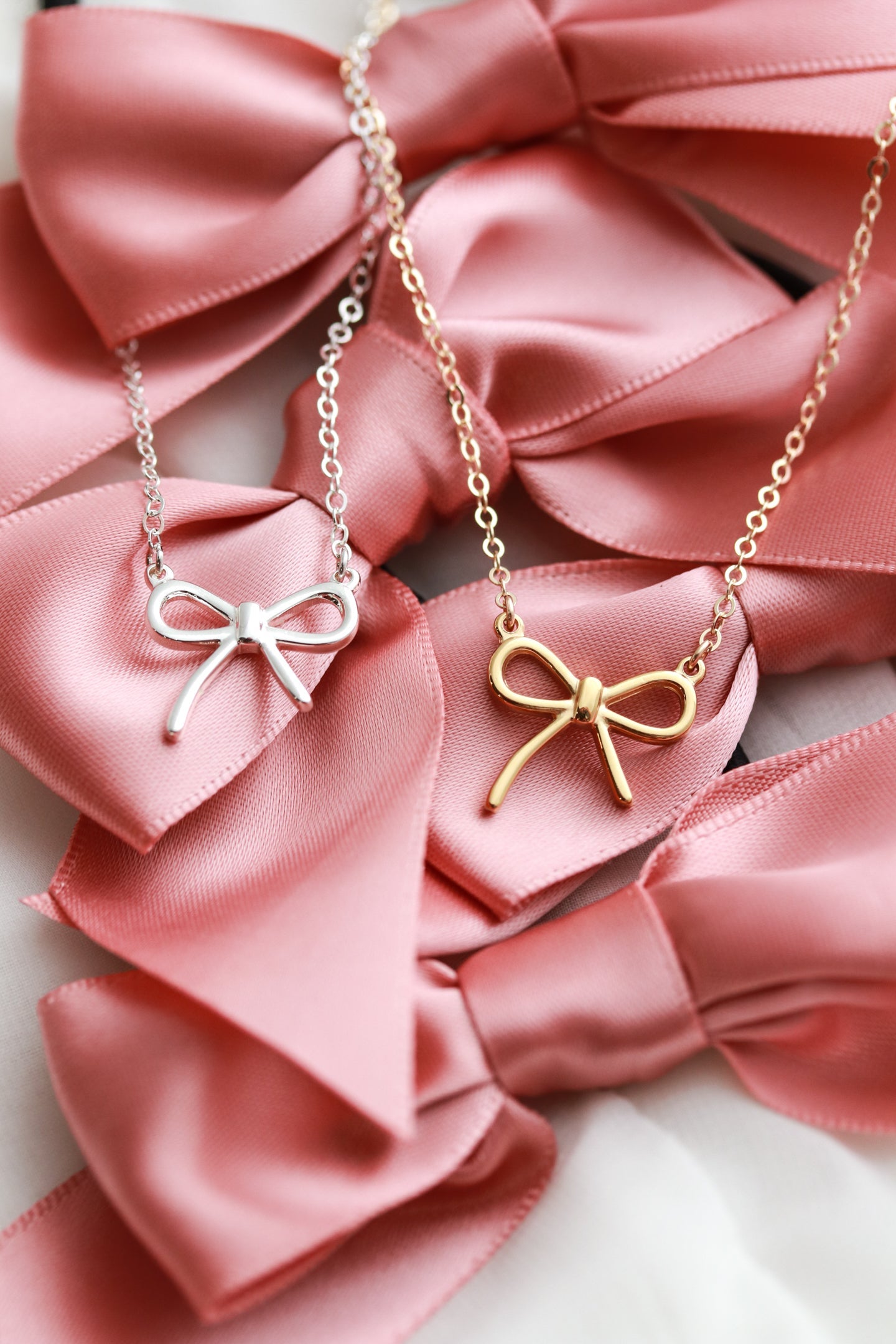 Dainty Bow Necklace