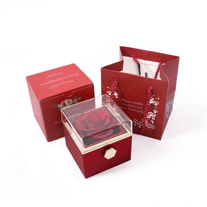 Eternal Rose Box With Double Link Heart Engrave Necklace