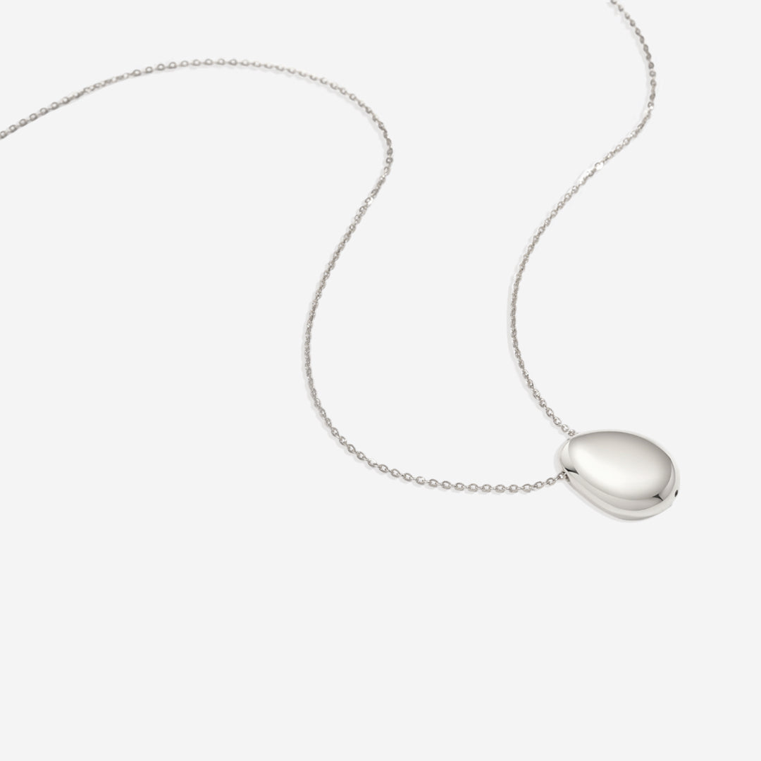 Pebble Pendant Necklace