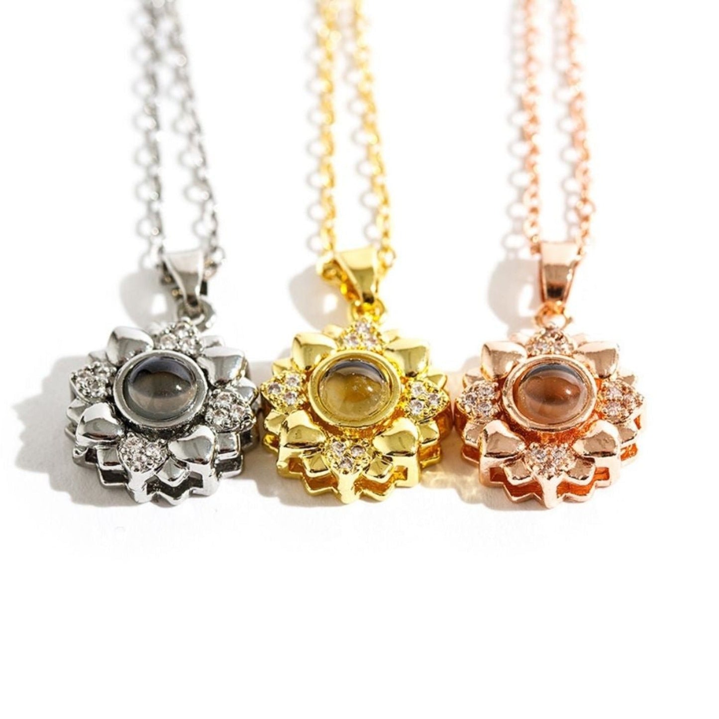 Flower Projection Necklace