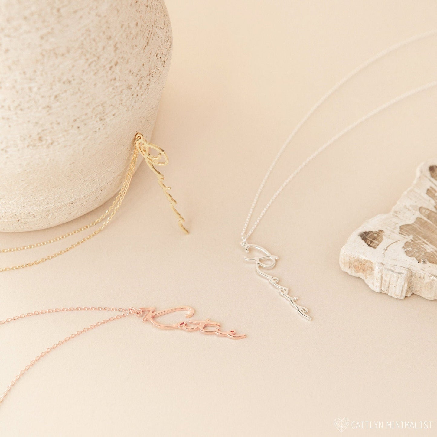 Vertical Minimal Name Necklace