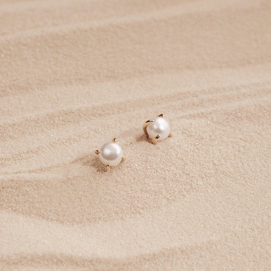 Zoe Pearl Studs