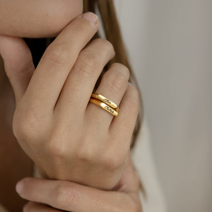 Paris Thin Name Signet Ring