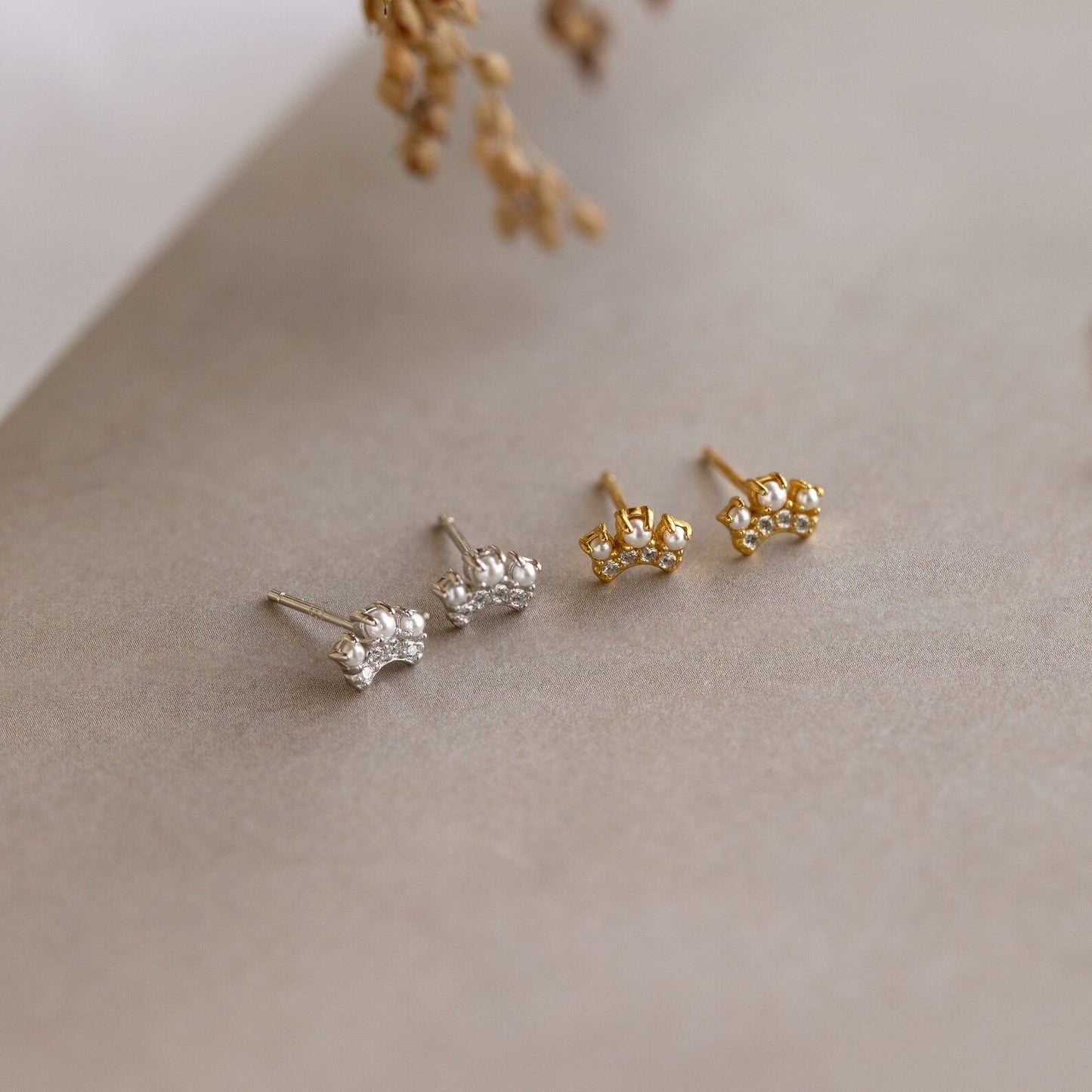 Crown Studs