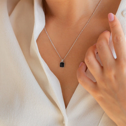 Waverly Black Necklace