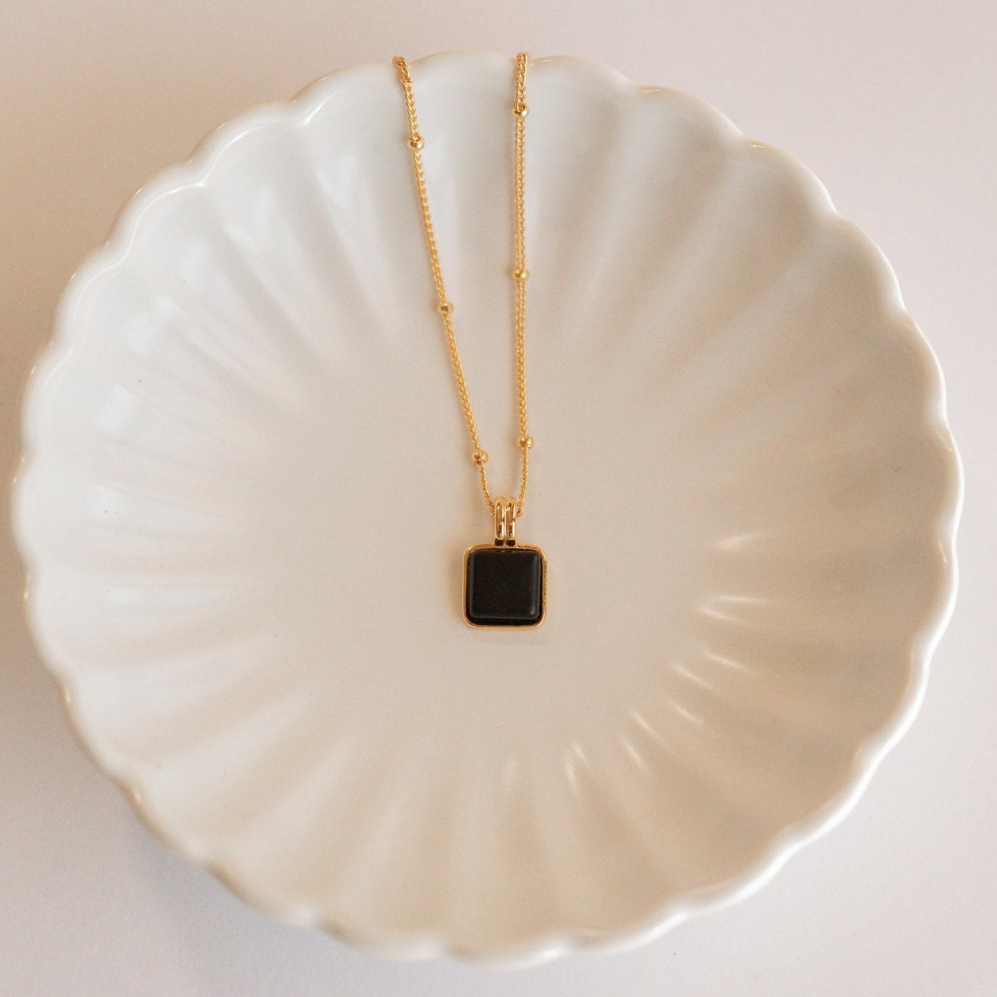 Waverly Black Necklace