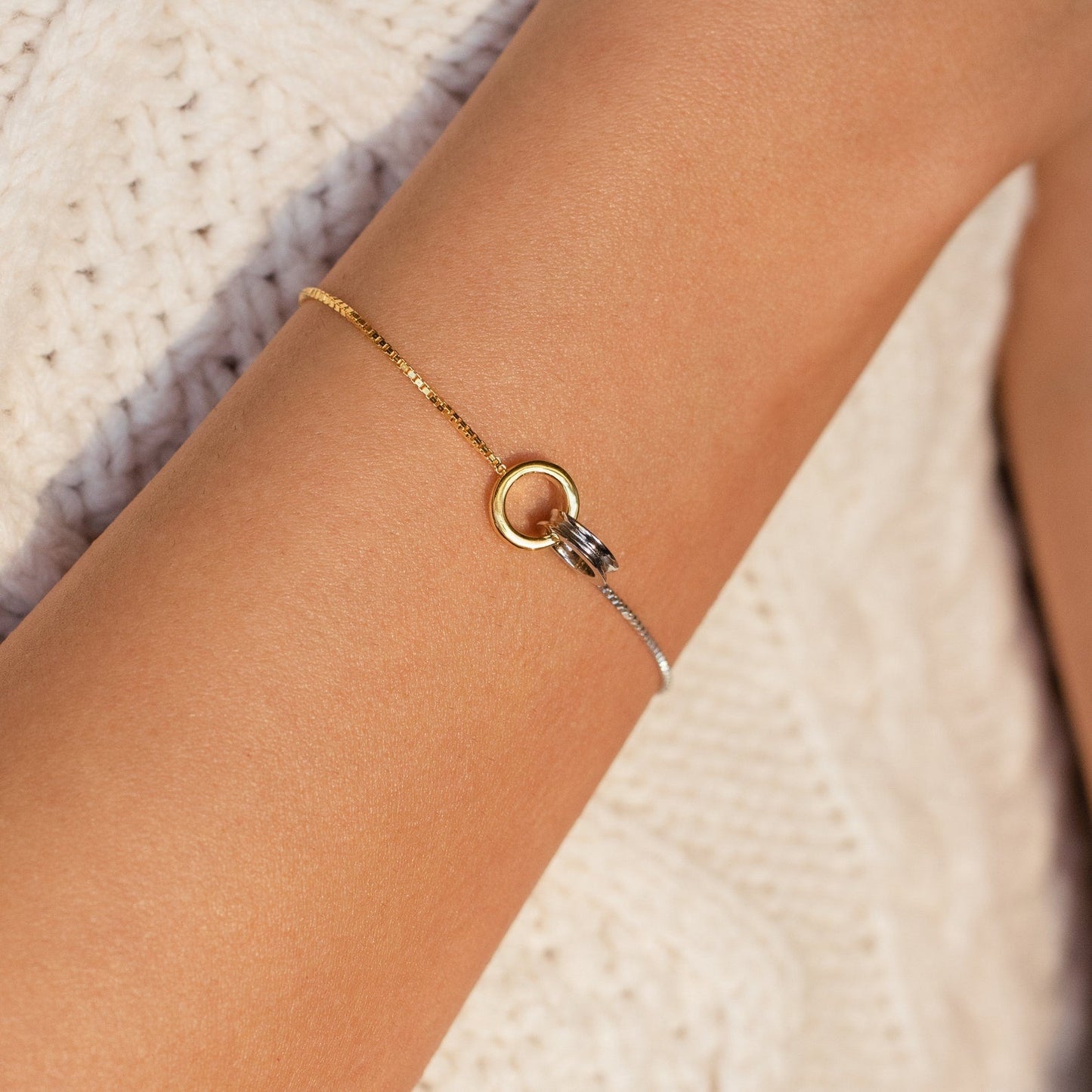 Interlocking Circles Bracelet