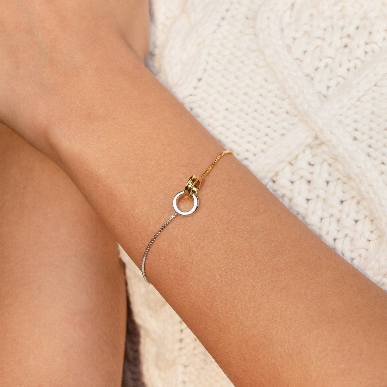 Interlocking Circles Bracelet