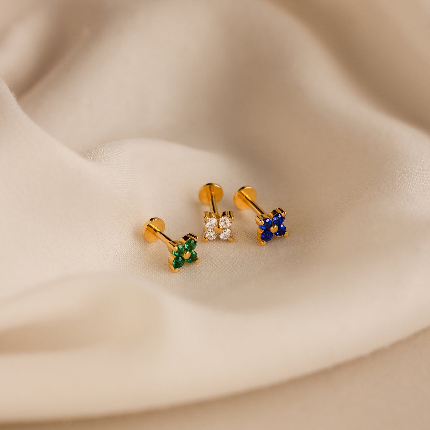 Flower Flat Back Studs Set