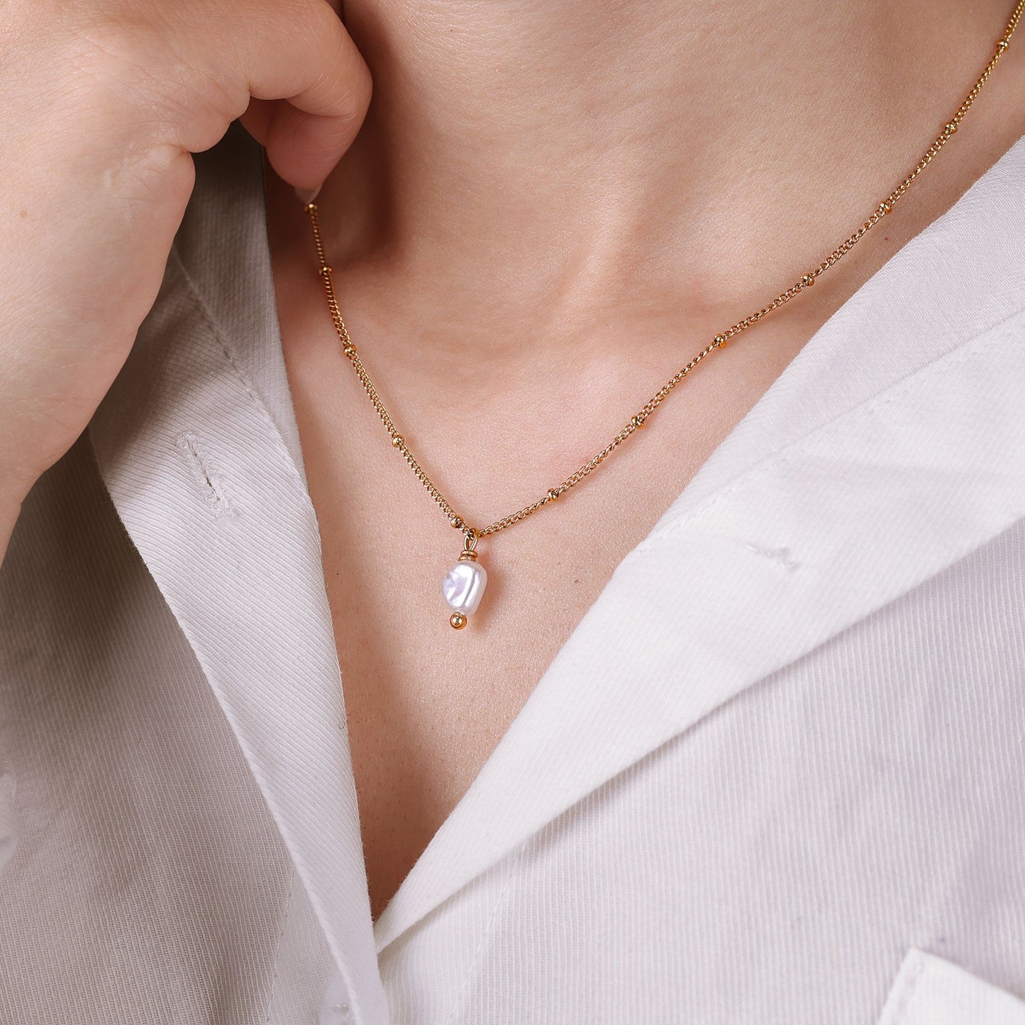 Fresh Water Pearl Pendant Necklace