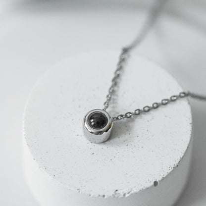 Round Projection Necklace